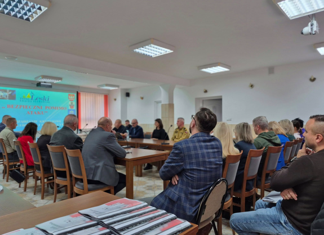 Zdjęcie Zdjęcie przedstawiające uczestników spotkania