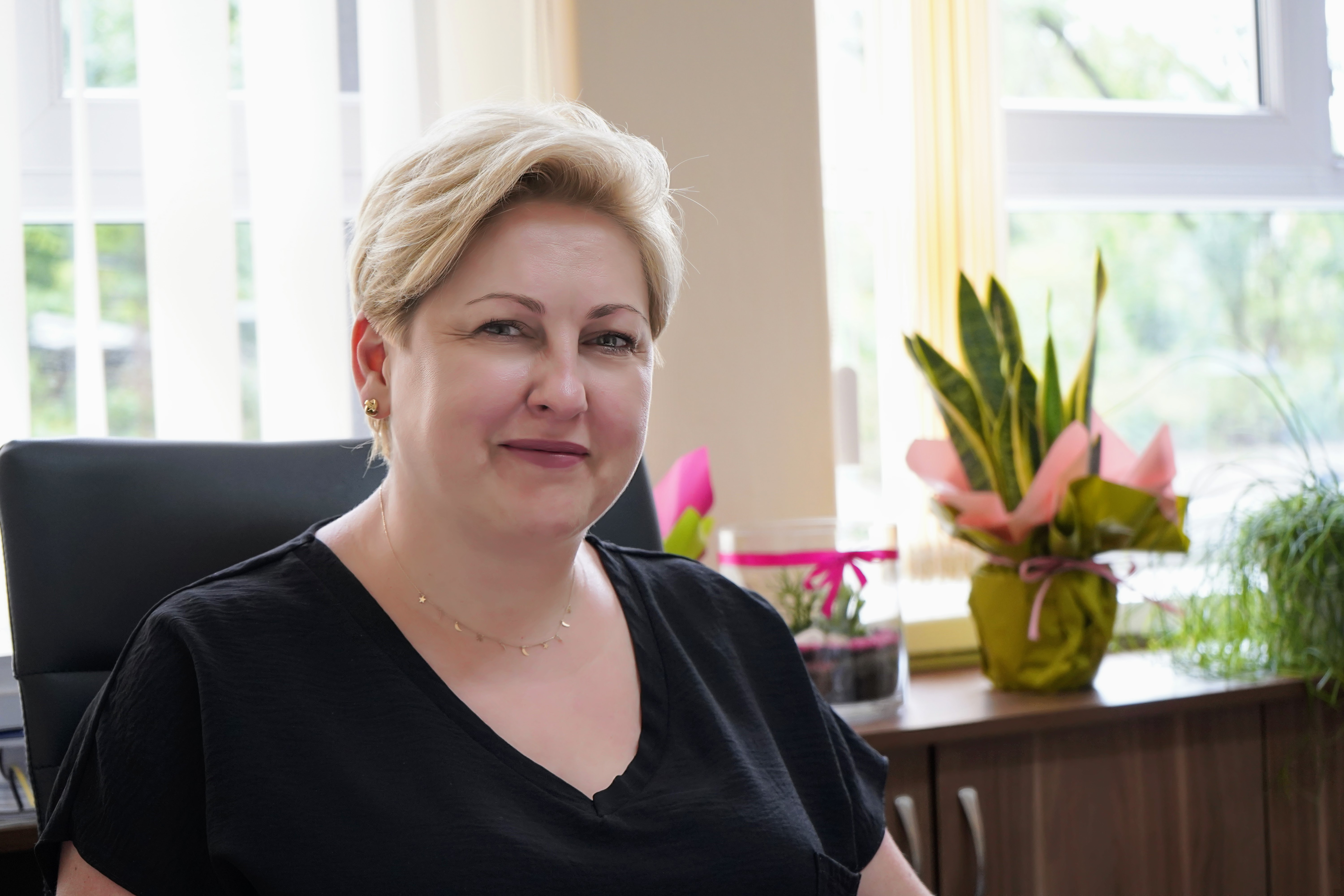 Na obrazku znajduje się nowo powołany Skarbnik Powiatu Leskiego P. Anna Sawa 